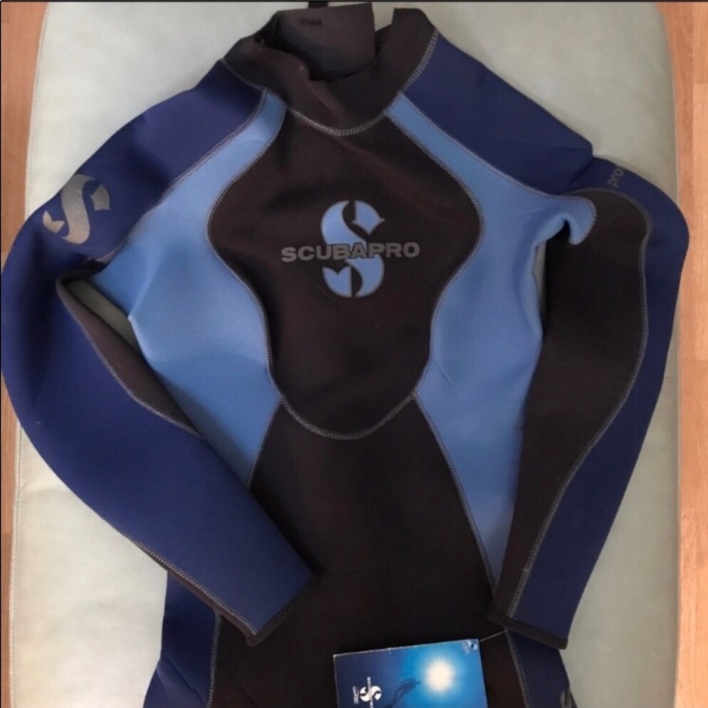 Scuba pro women’s 3mm wetsuit - Picture 1 of 7